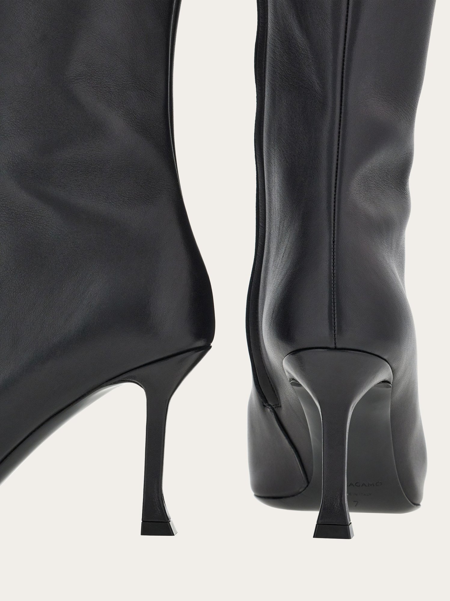 Ferragamo Pointed Boots In Black