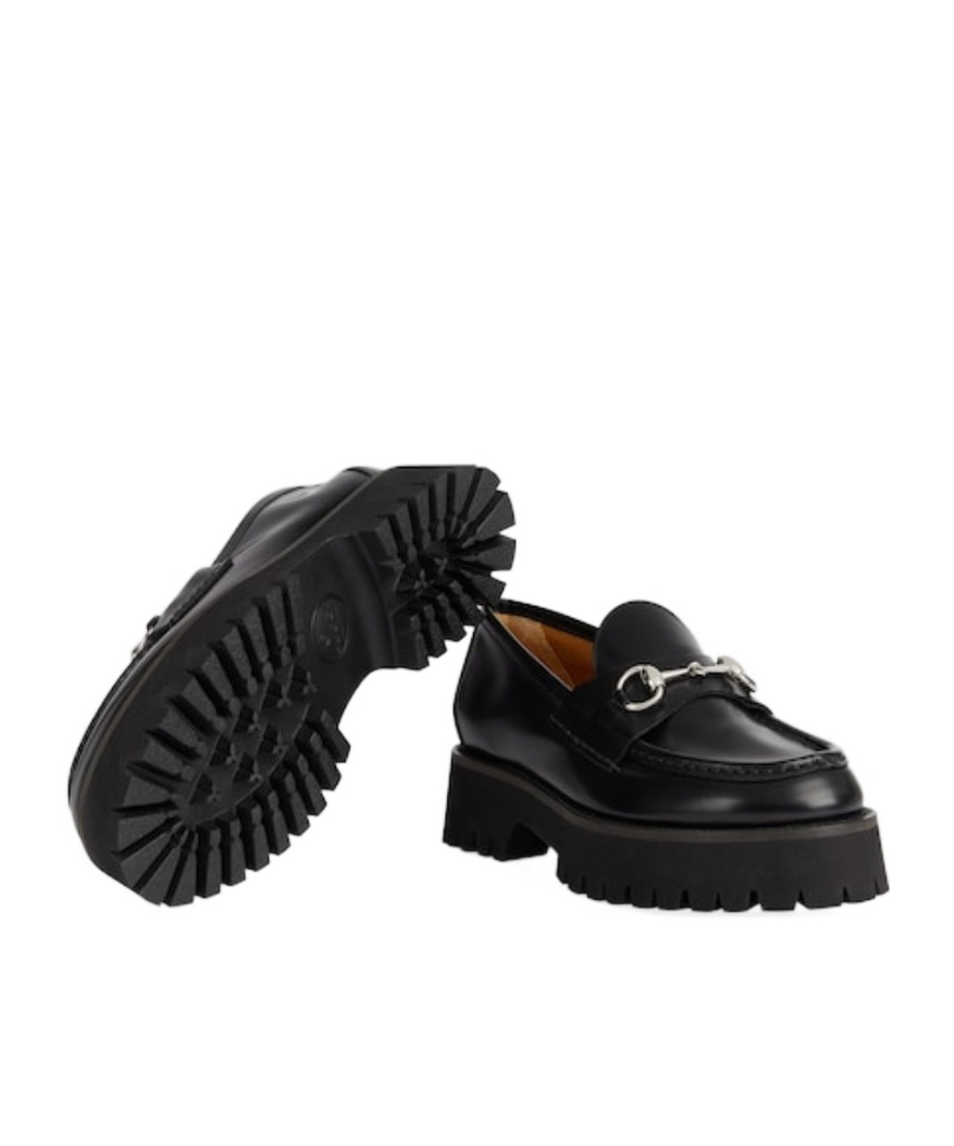 Gucci Interlocking G Chain Leather Loafers In Black