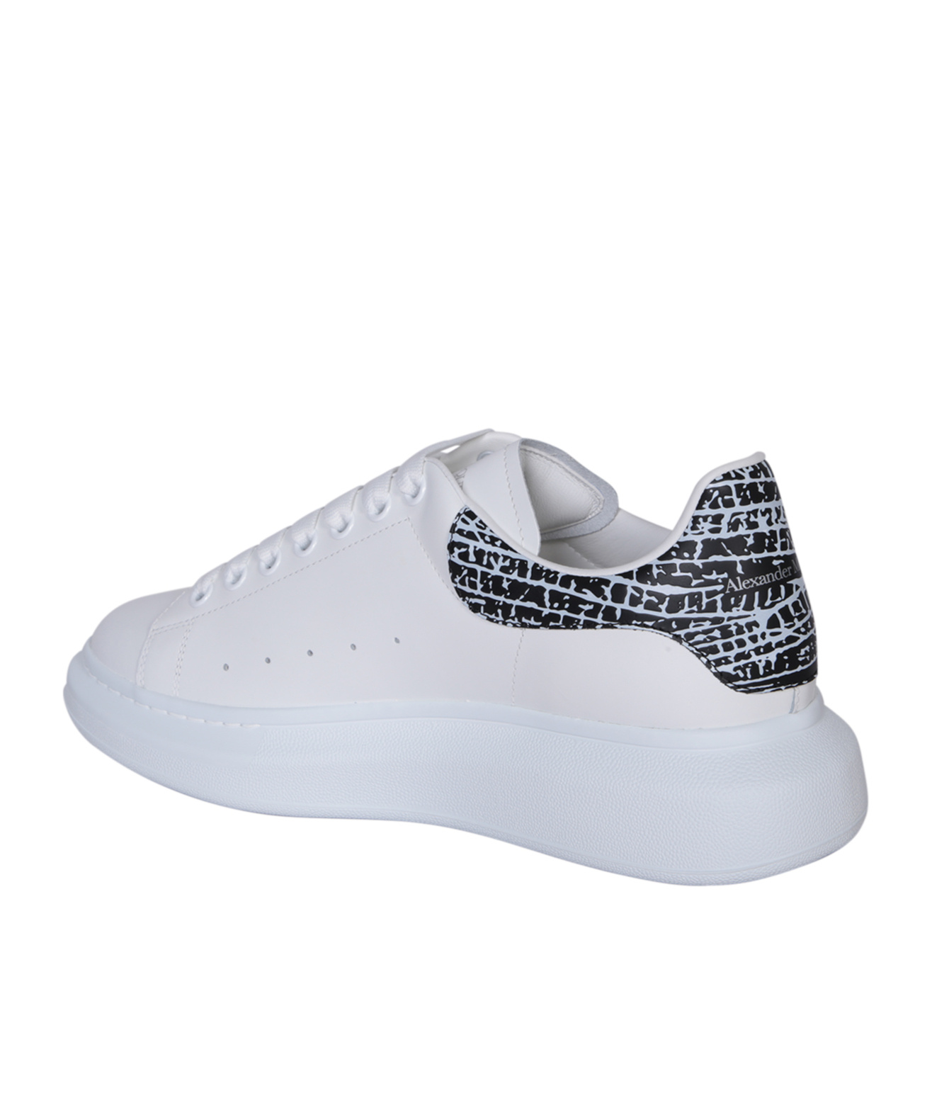 Alexander Mcqueen Contrasting-heel Leather Sneakers In White