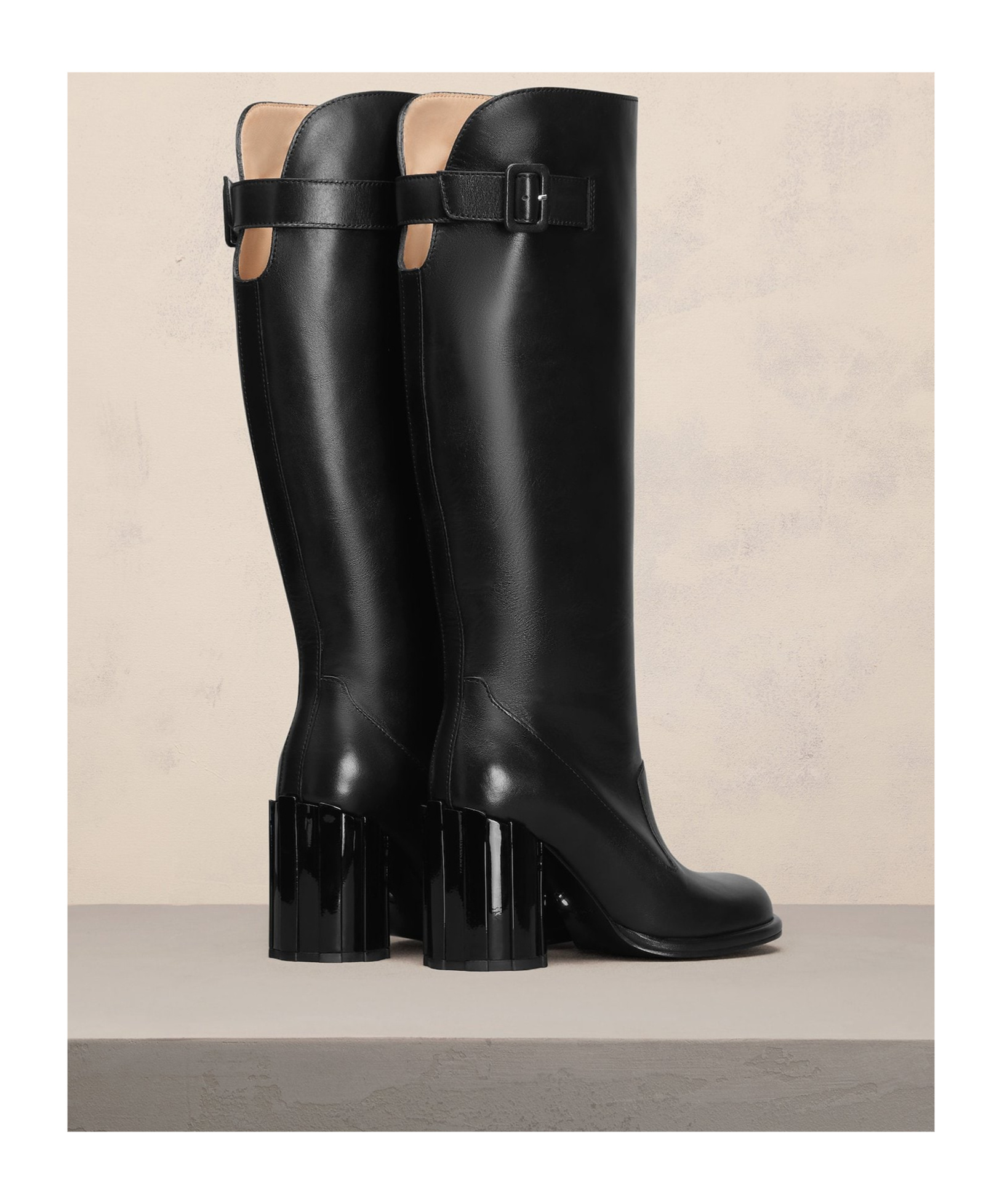 Ami Alexandre Mattiussi Clasp Decorative Boots In Black