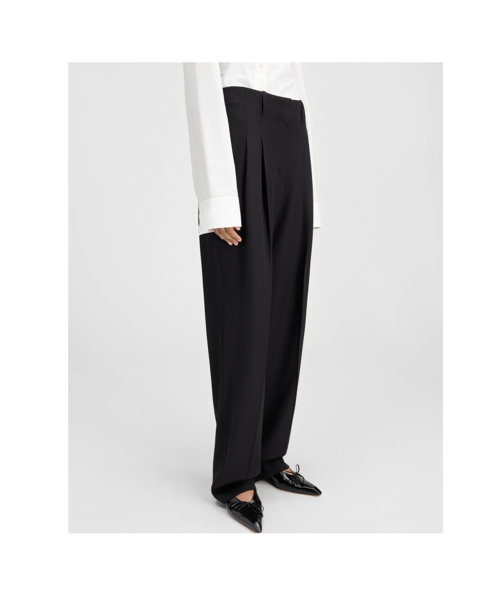 Jacquemus Straight-leg Trousers In Black