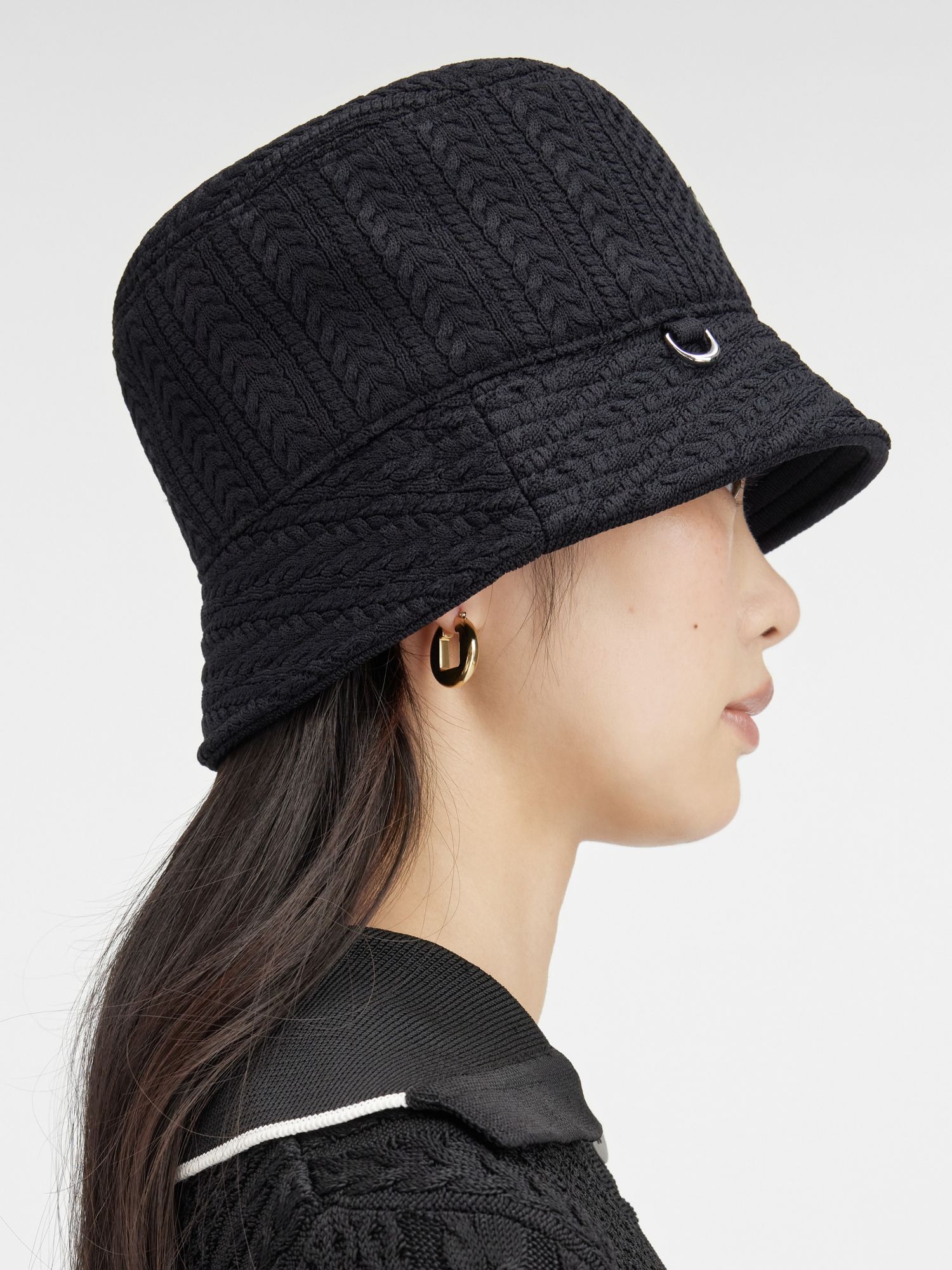 Jacquemus Le Bob Belo Cable Knit Bucket Hat In Black