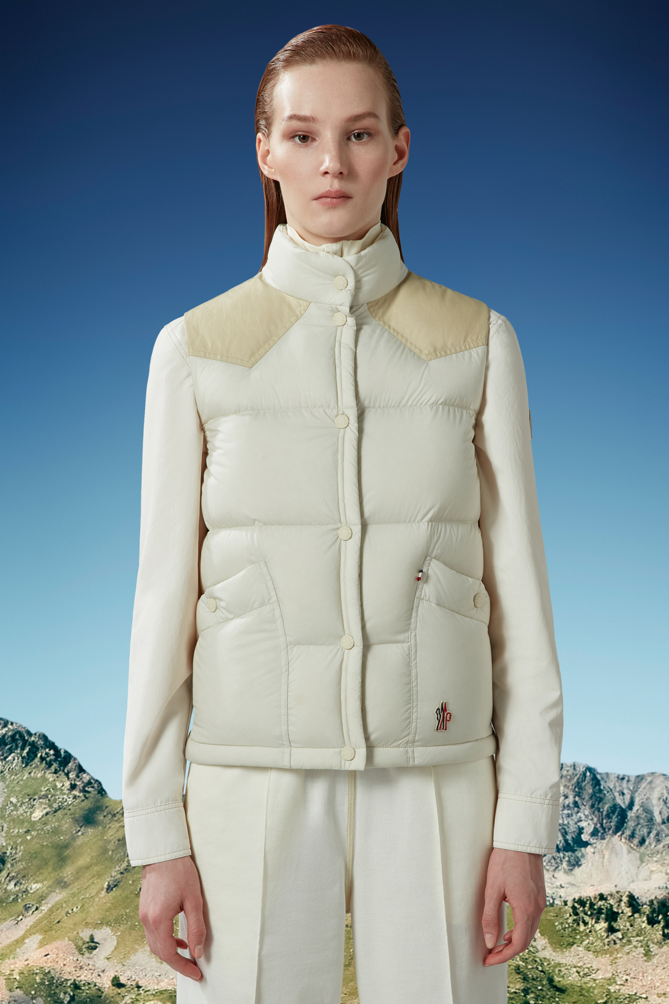Moncler Sorapis Down-filled Gilet In White
