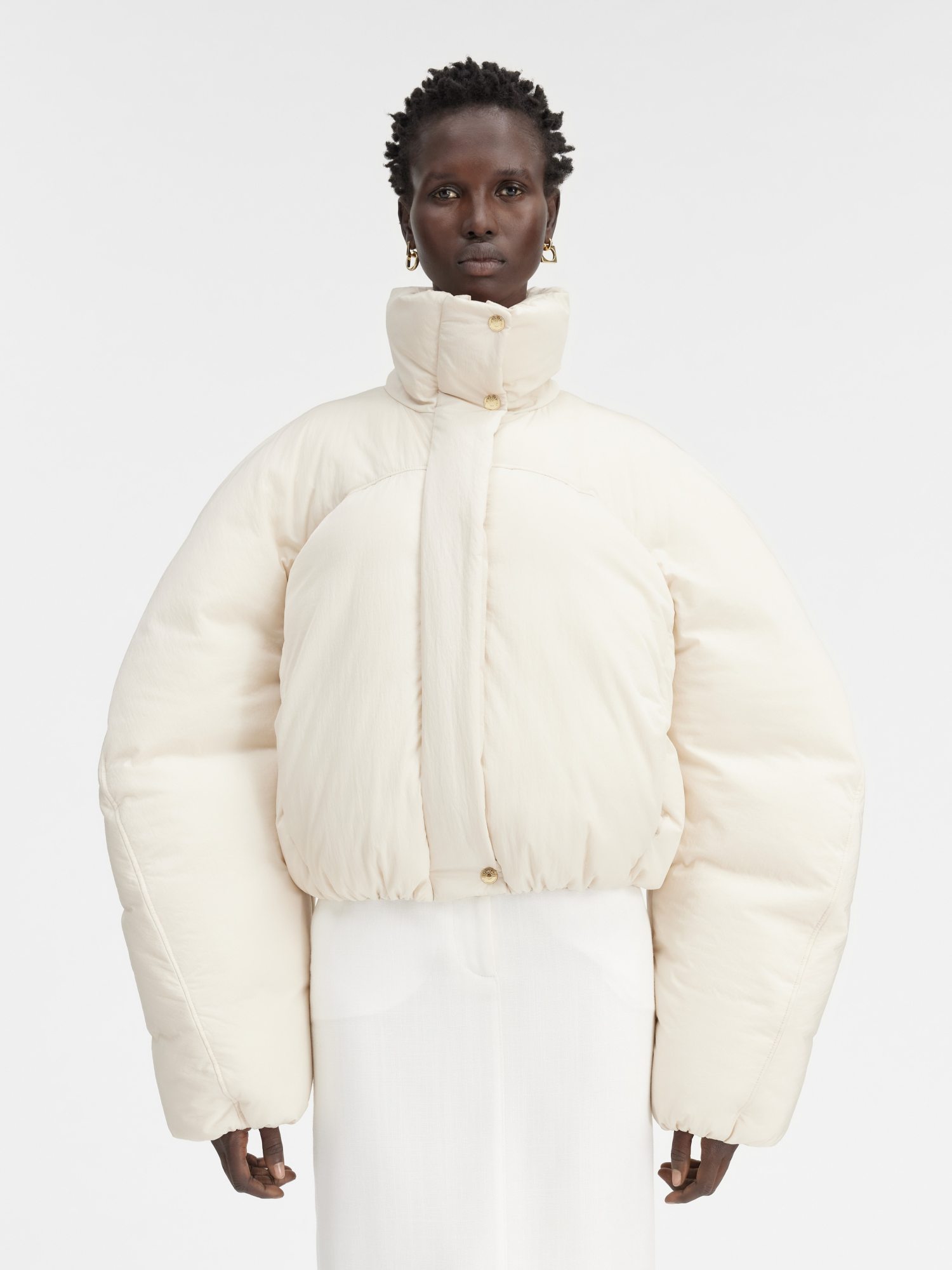 Shop Jacquemus Caraco Puffer Jacket In White