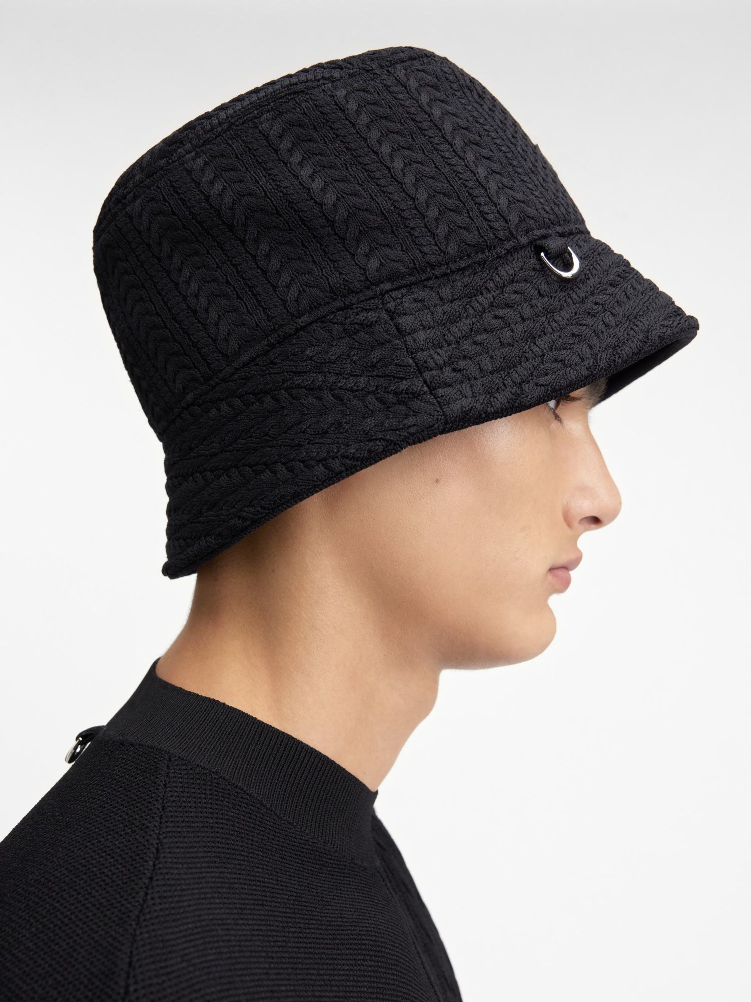 Jacquemus Le Bob Belo Cable Knit Bucket Hat In Black