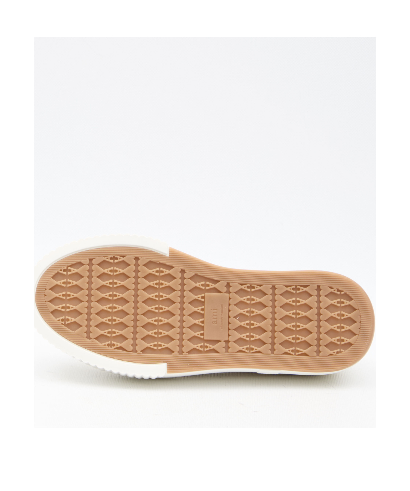 Ami Alexandre Mattiussi Ami Paris Chunky Sole Lace-up Sneakers In White