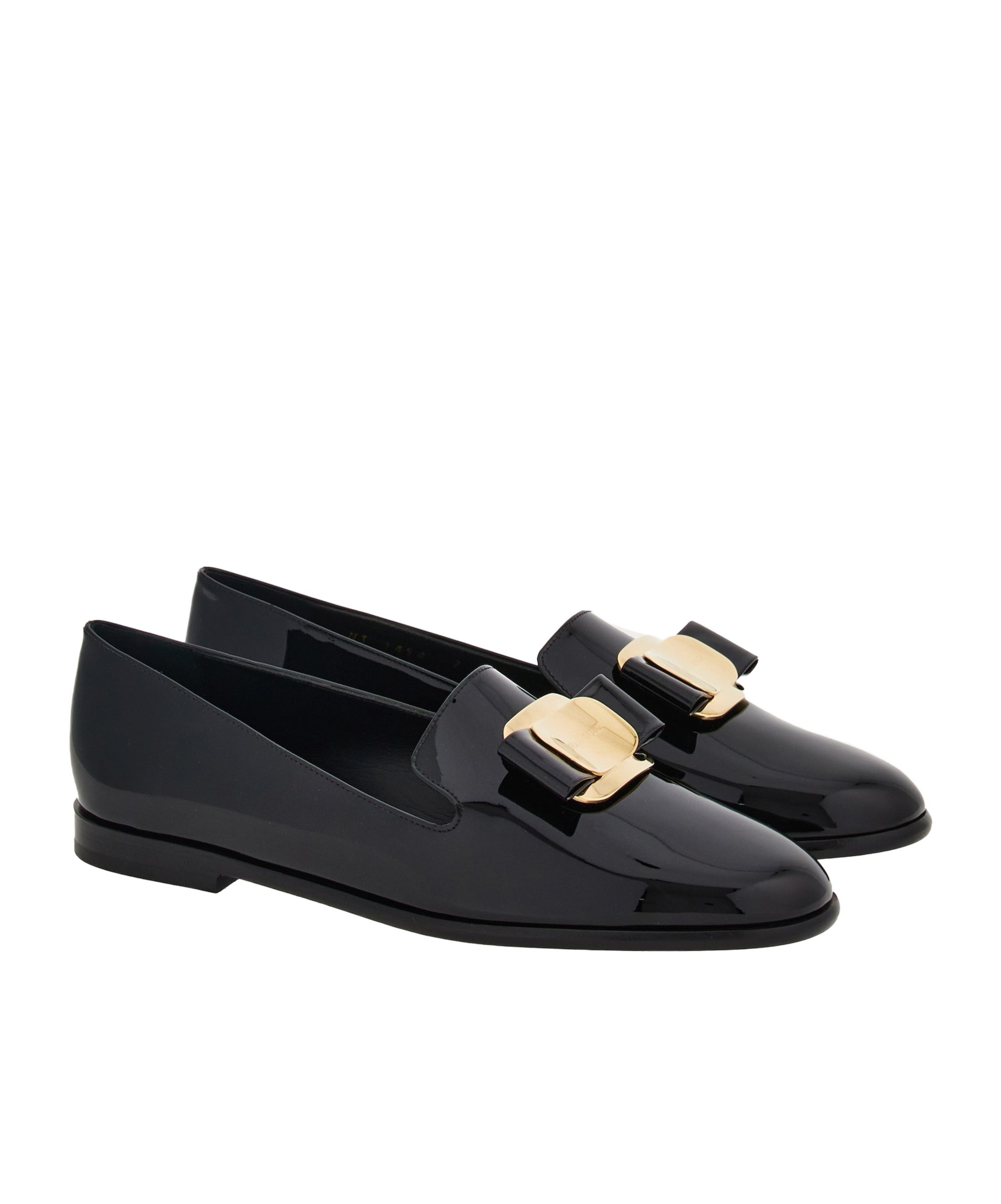 Ferragamo Vara Bow Patent Ballerina Shoes In Black
