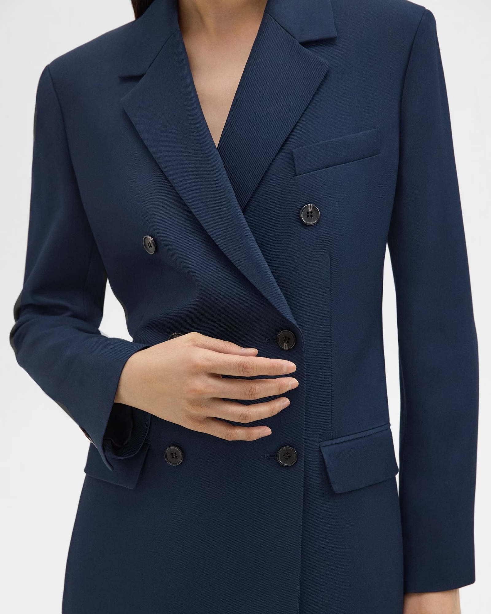 Theory Double-breasted Blazer In Viscose Twill In Nocturne Navy