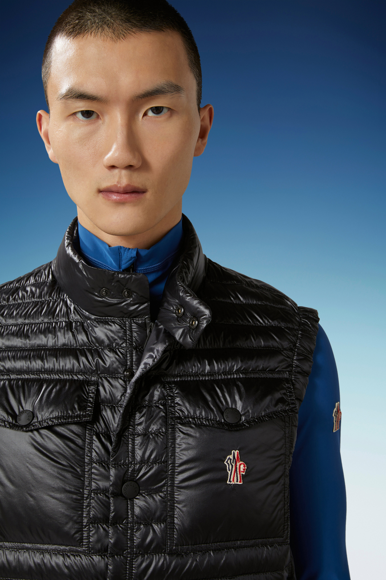 Moncler Ollon Down-feather Padded Gilet In Black