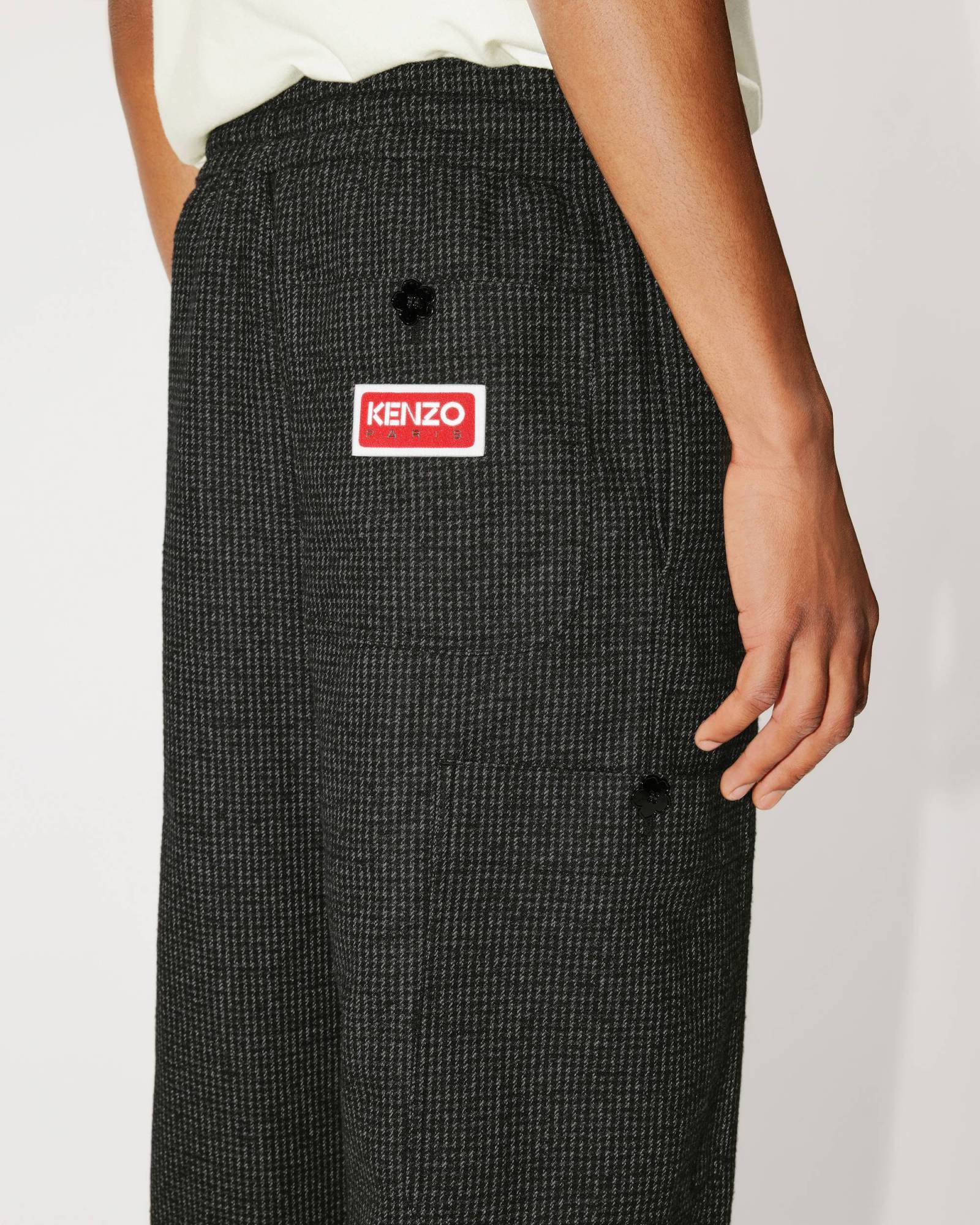 Kenzo Logo-patch Check-pattern Tapered Trousers In Black
