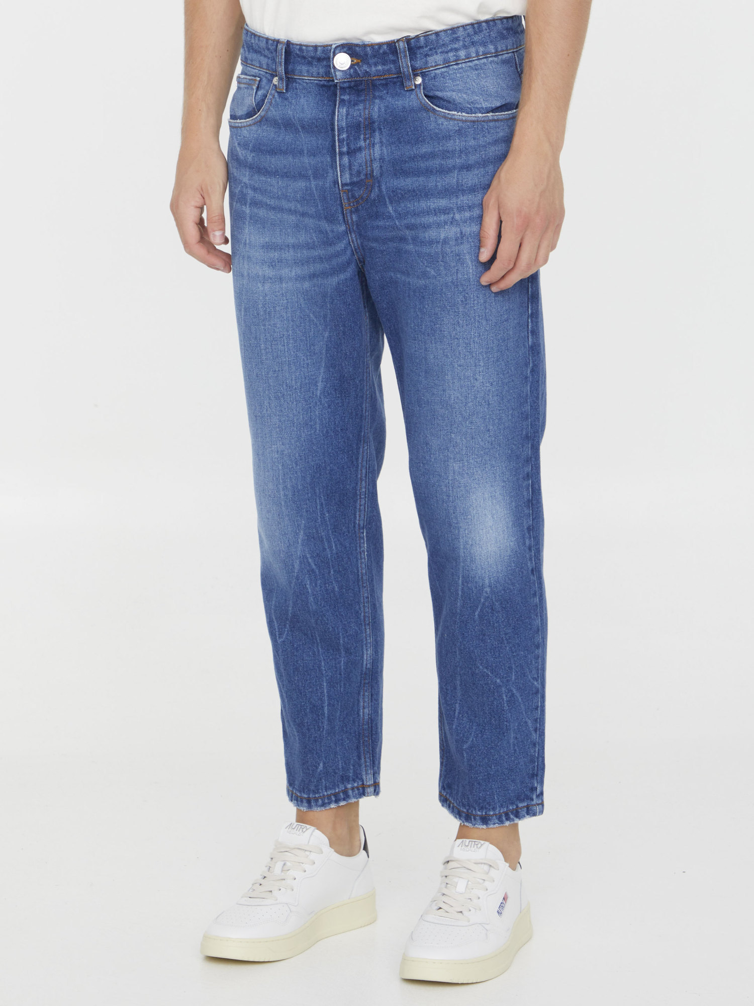 AMI ALEXANDRE MATTIUSSI AMI PARIS LOGO PATCH STRAIGHT-LEG JEANS