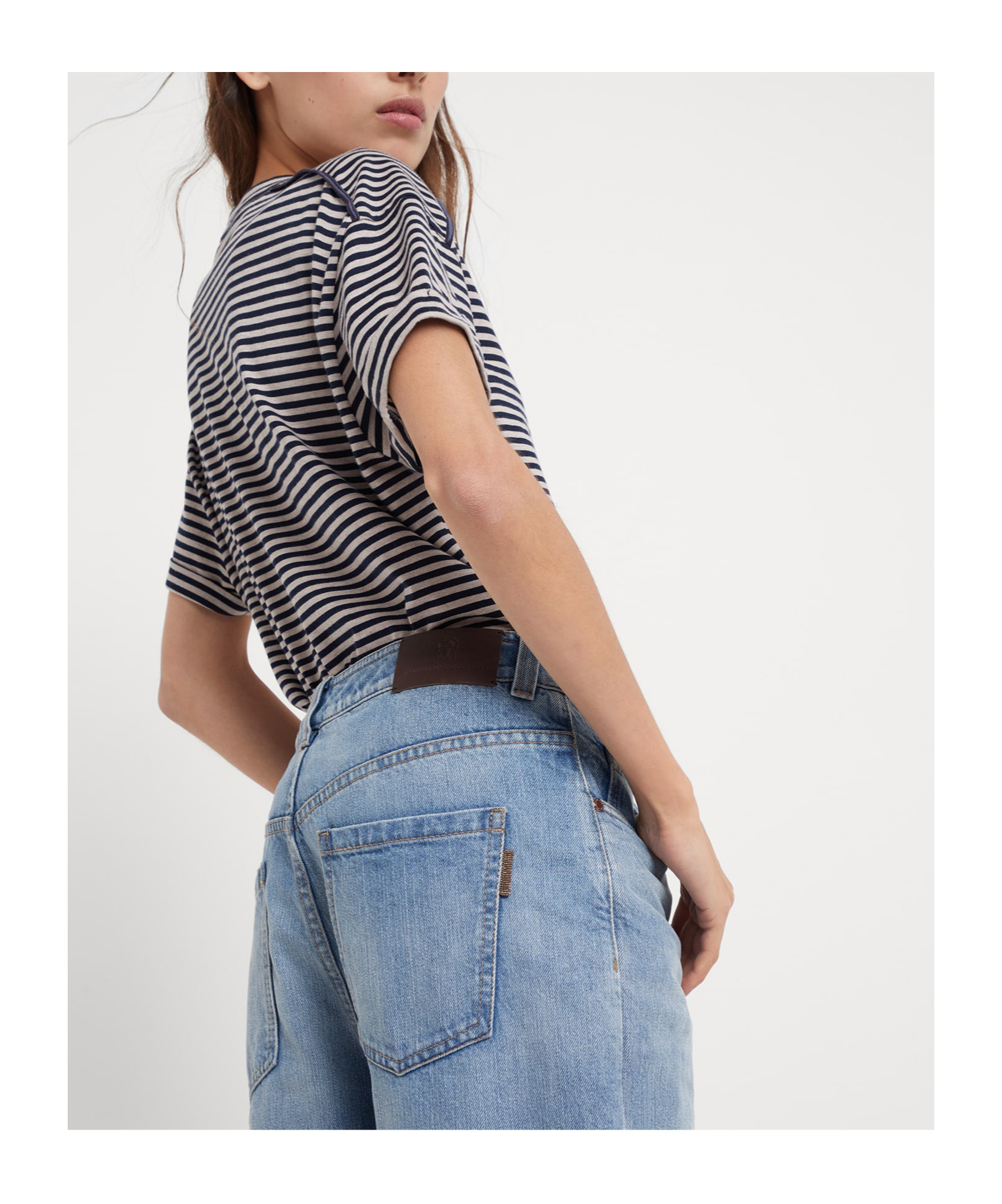 Brunello Cucinelli Logo-patch Tapered Jeans In Blue