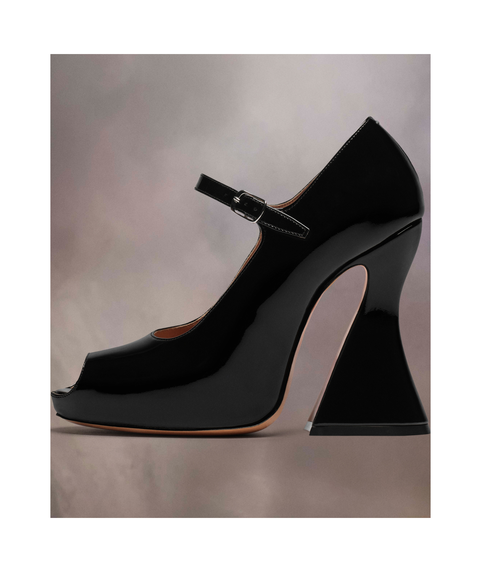 Maison Margiela 150 Mary-jane Platform Pumps In Patent Leather In Black