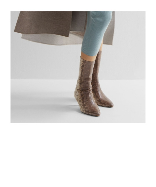 Fendi Mid-heeled Boots In Nude