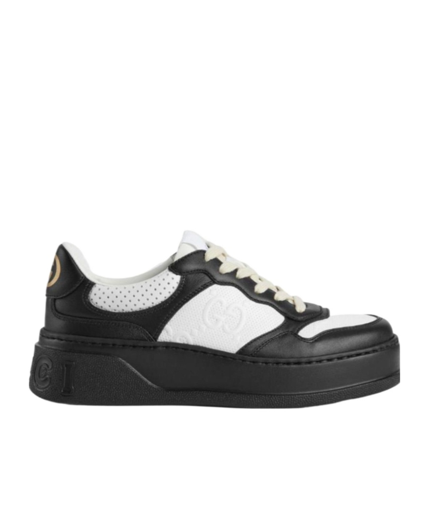 Gucci Gg Embossed Low-top Sneakers In Black