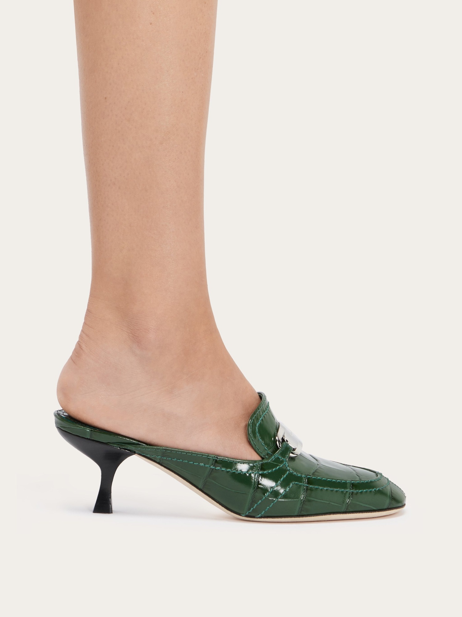 Ferragamo Eloyde 55 Croc-embossed Leather Mules In Green