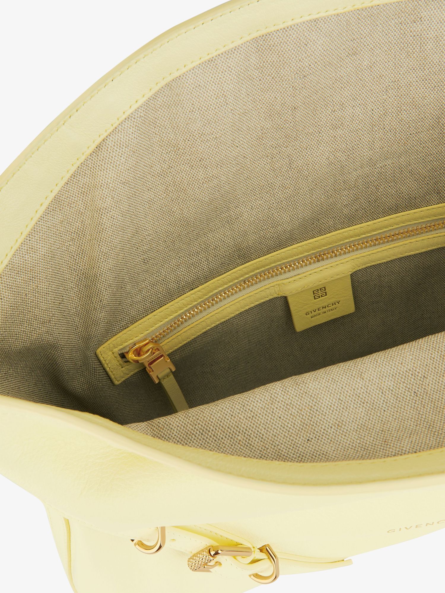 Givenchy Medium Voyou Bag In Leather In Nude