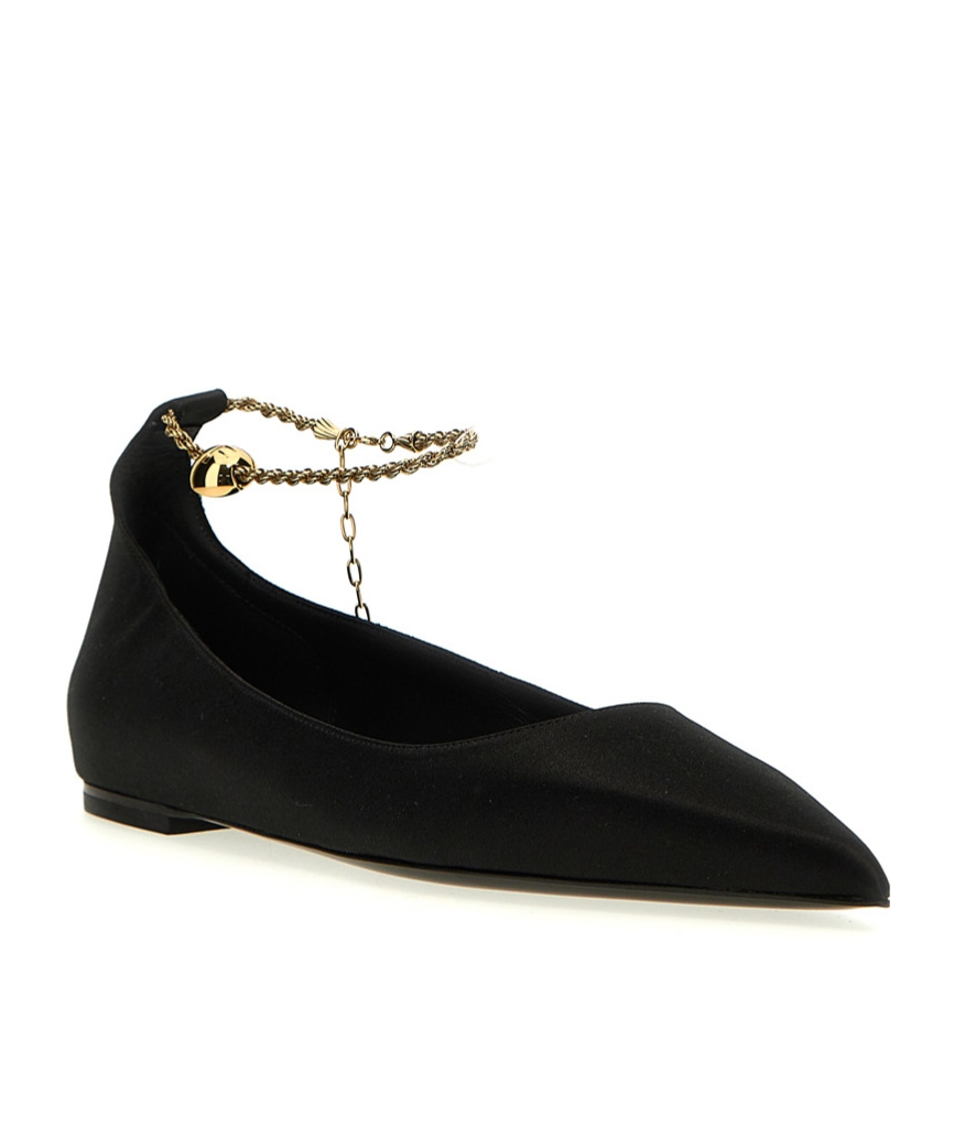 Ferragamo Dada Flache Schuhe Mit Spitzer Kappe Aus Satin In Black