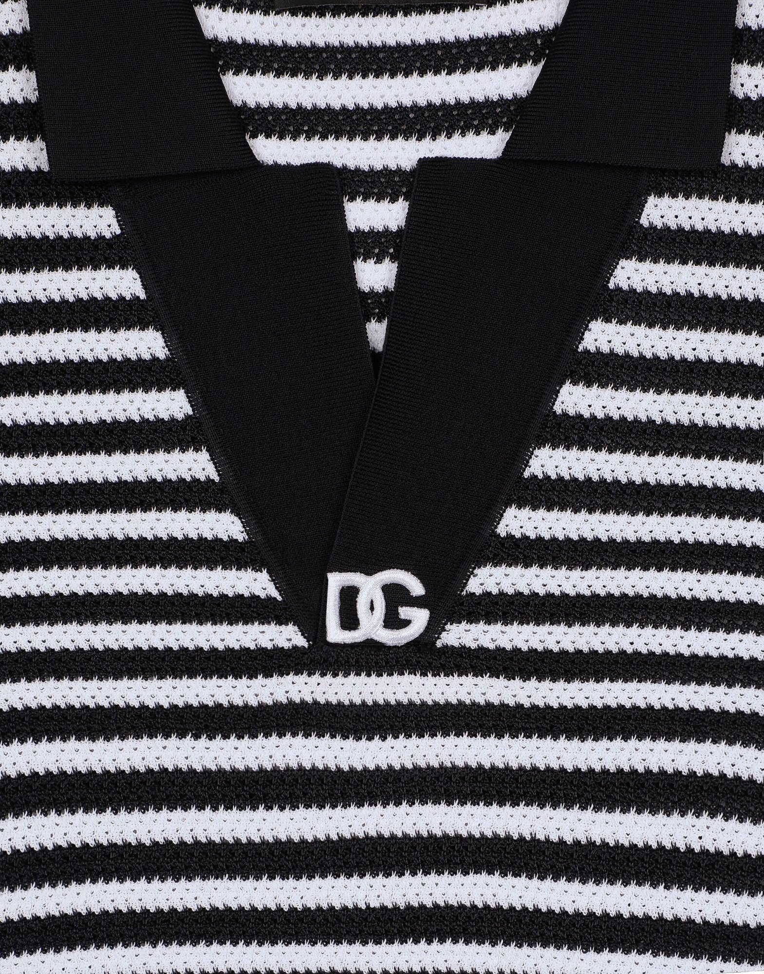 Dolce & Gabbana V-neck Polo Shirt In Black
