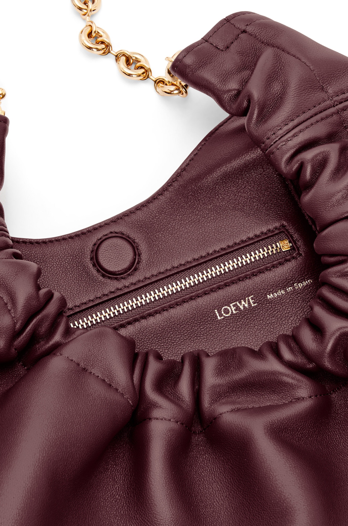 Loewe Small Squeeze Bag In Nappa Lambskin In Red