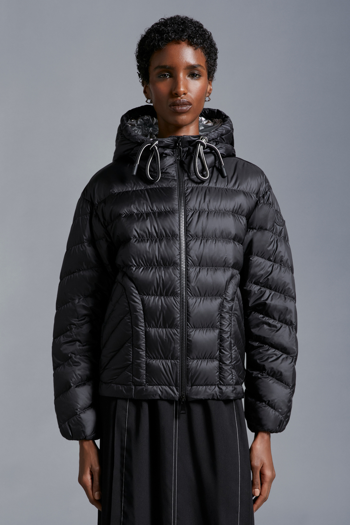 Moncler Delfo Down Puffer Jacket In Black