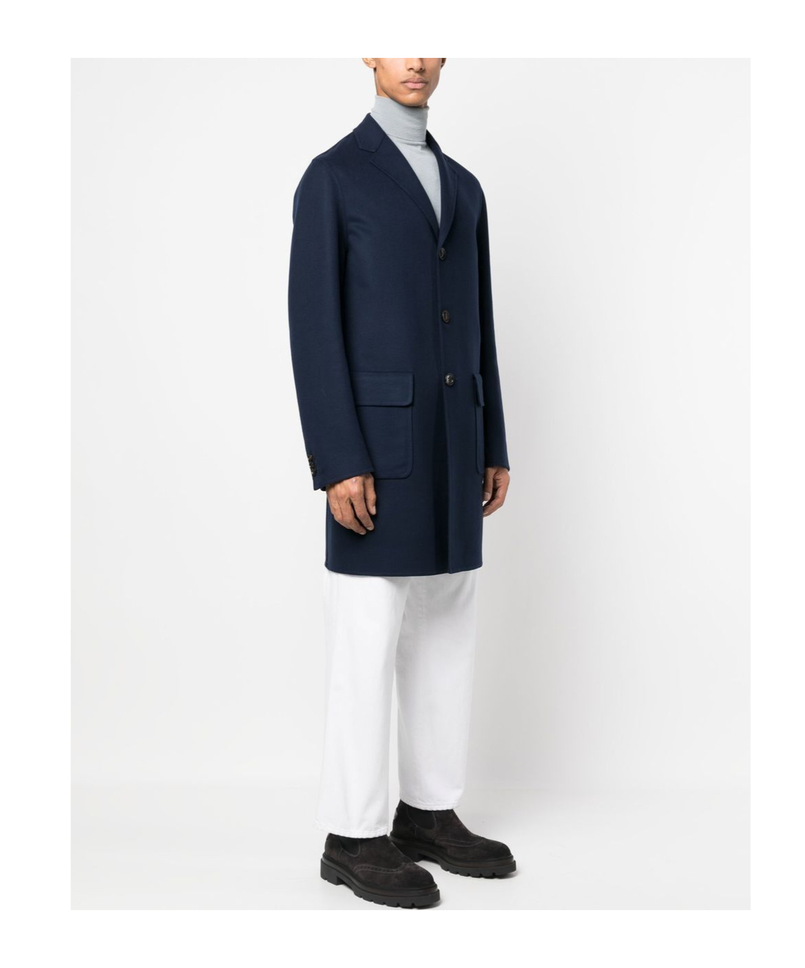 Colombo Long Sleeved Suit Jacket In Black