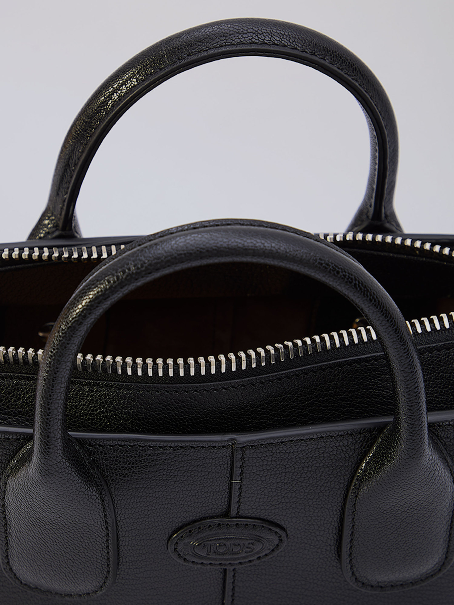 Tod's Di Leather Mini Bag In Black