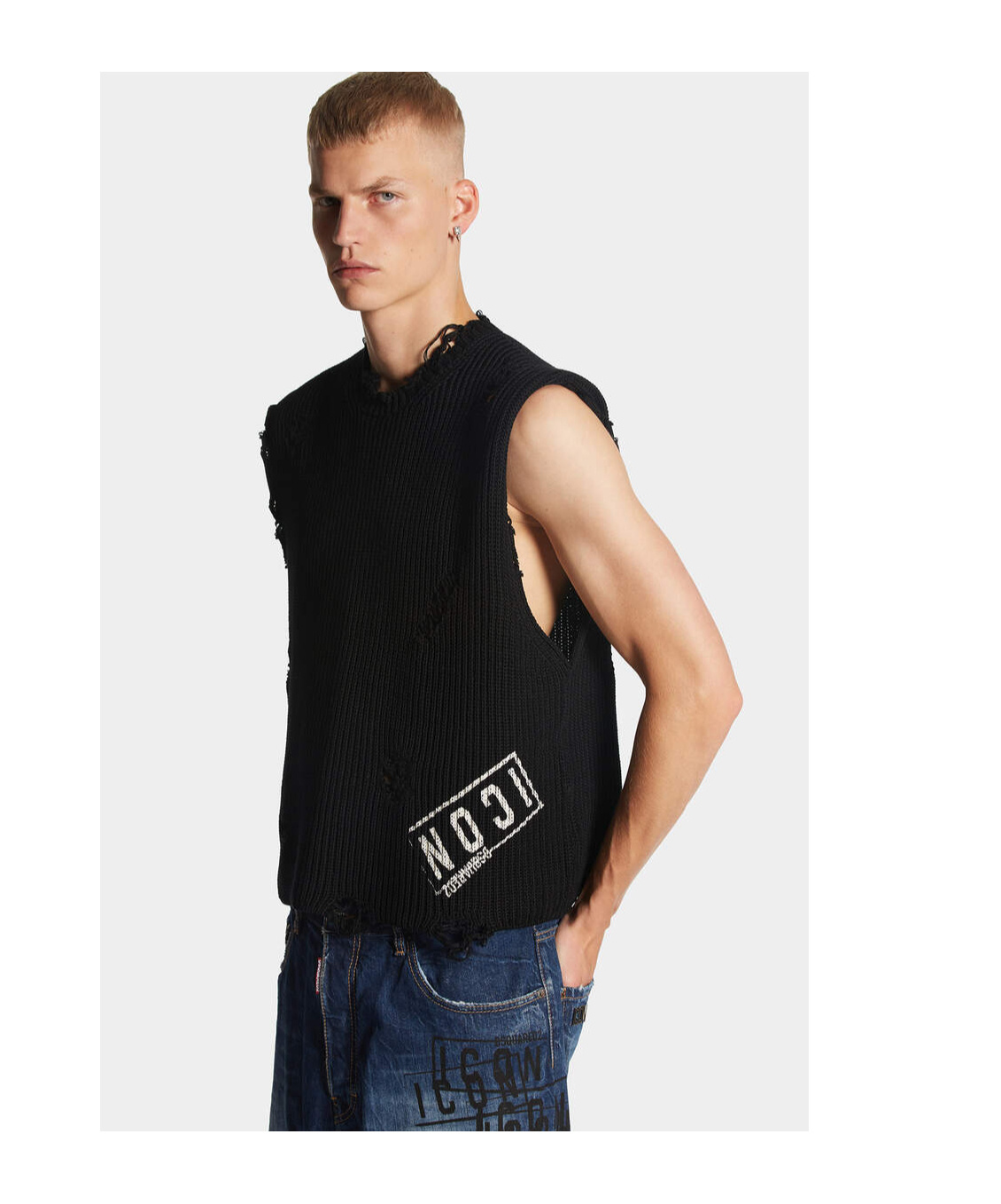 Dsquared2 Logo-print Distressed Knitted Vest In Black