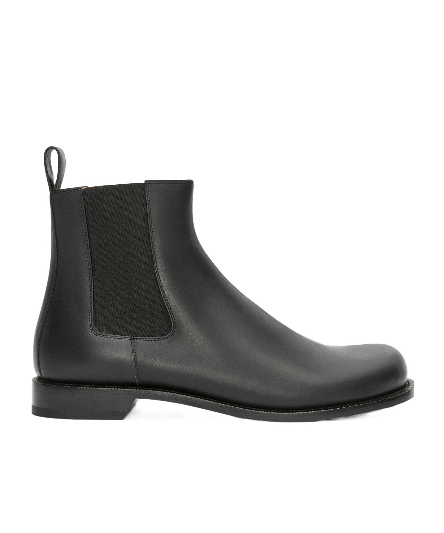 Loewe Round-headed Boots With Thick Heels In Black