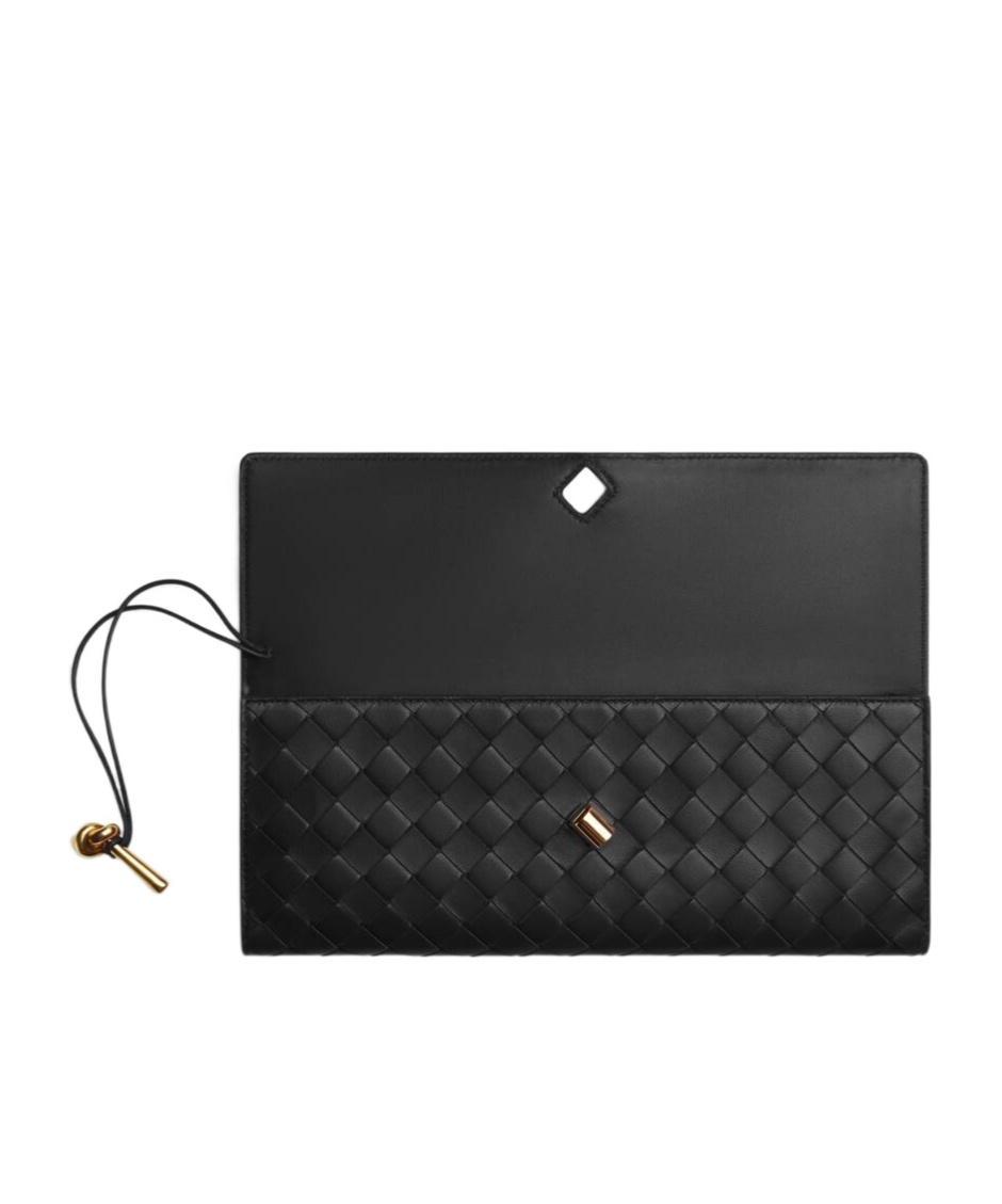 Bottega Veneta Long Andiamo Clutch Bag With Handle In Black