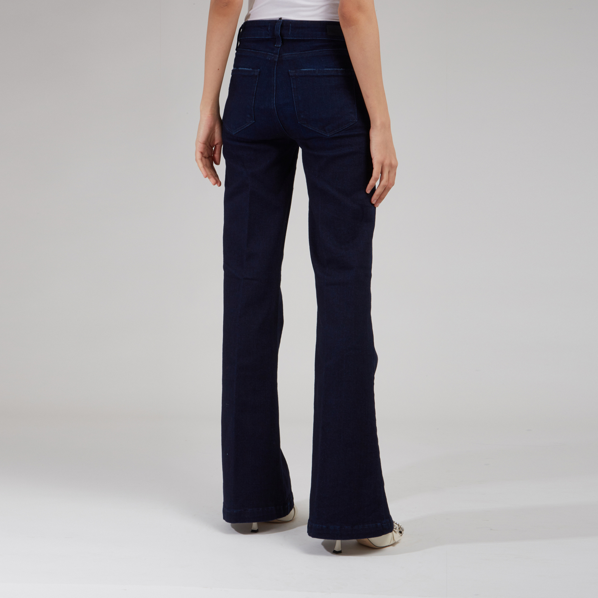 PAIGE BELT LOOP WITH JEANS