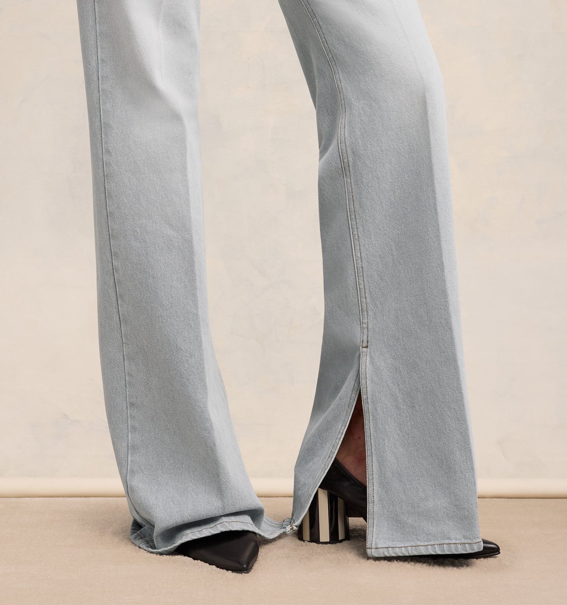 Ami Alexandre Mattiussi Ami Slitted Flared Jeans In Gray