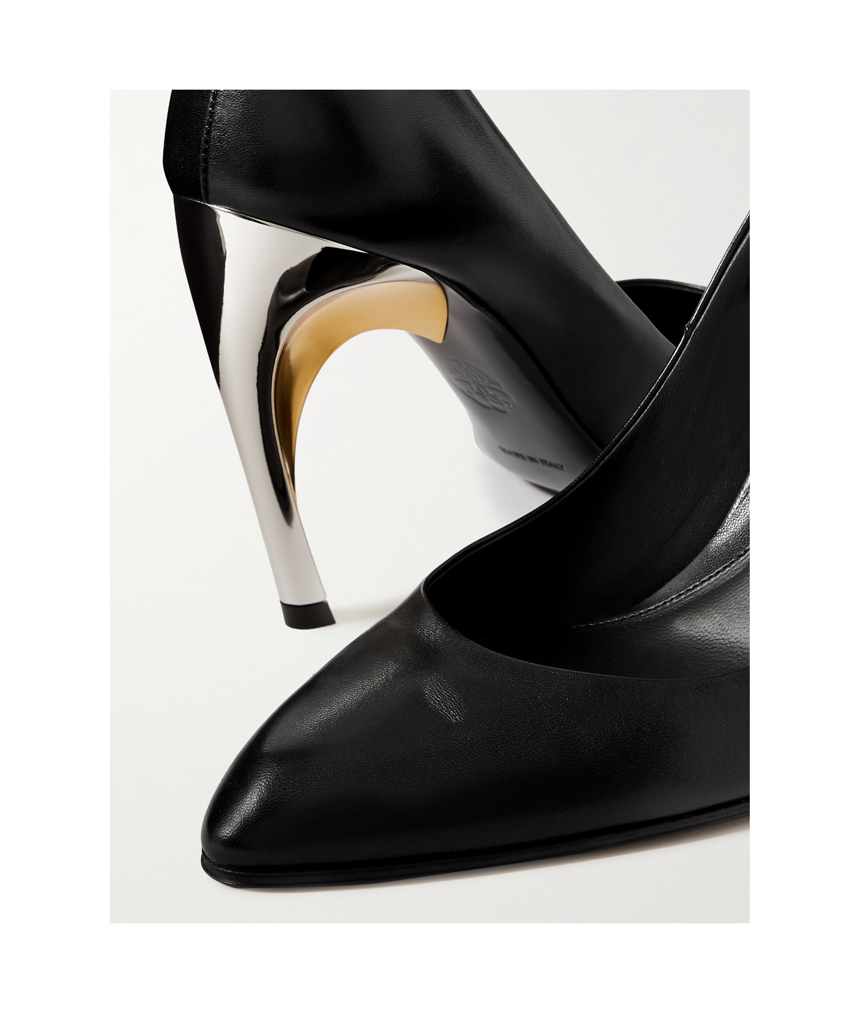 Alexander Mcqueen Alexander Mc Queen "armadillo" Pumps In Black