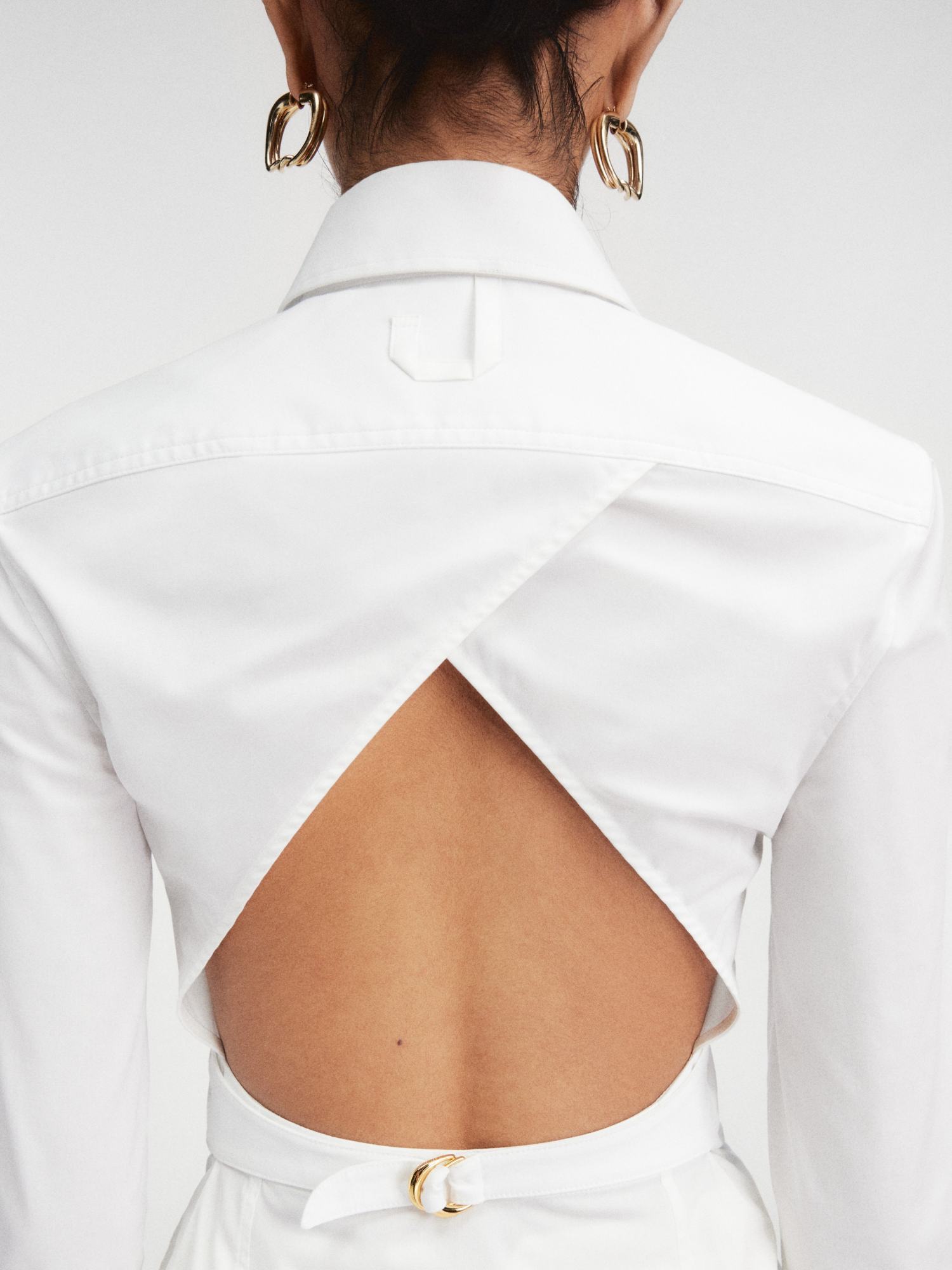 Jacquemus Tailored Shirt With Cut-out Back Detail In White