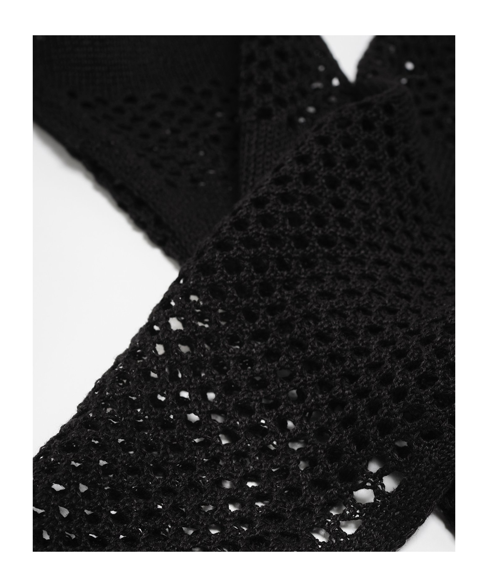 Our Legacy Triangle Open-knit Scarf In Black