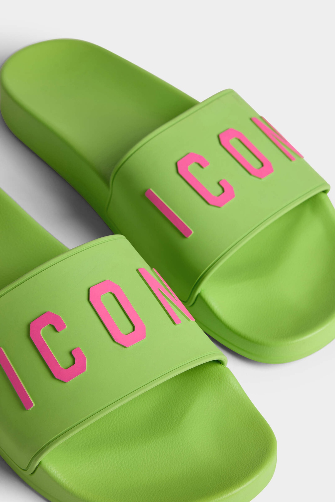 Dsquared2 Be Icon Pantoletten In Green