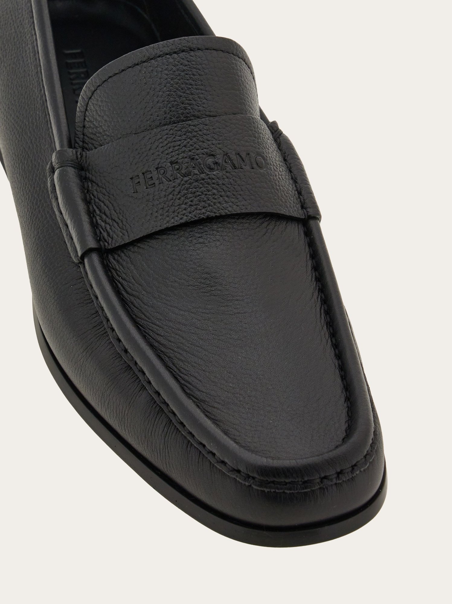 Ferragamo Black Loafer With Logo In Leather Man In Black