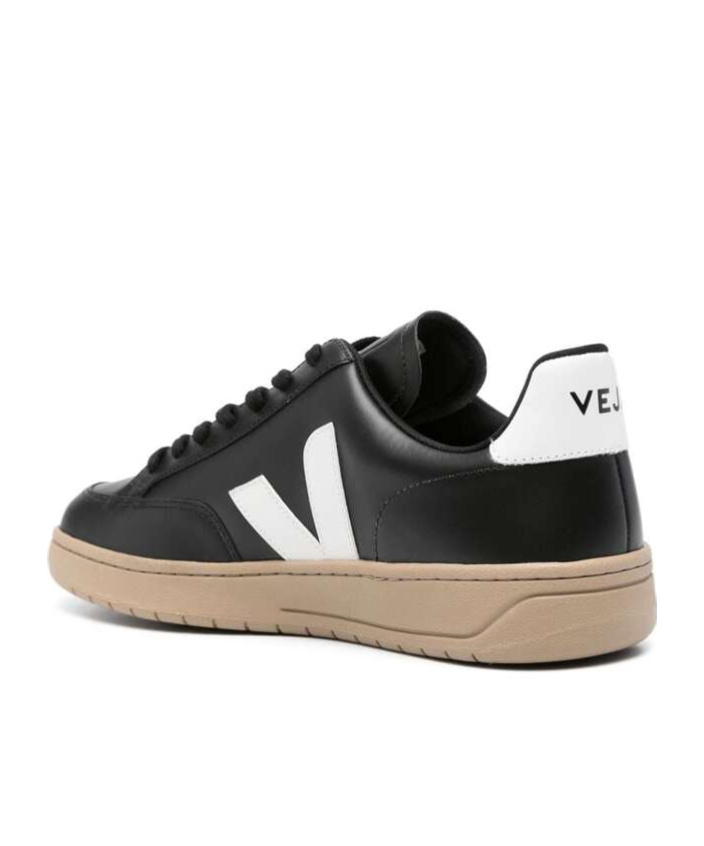 Veja Classics Leather Sneaker In Black