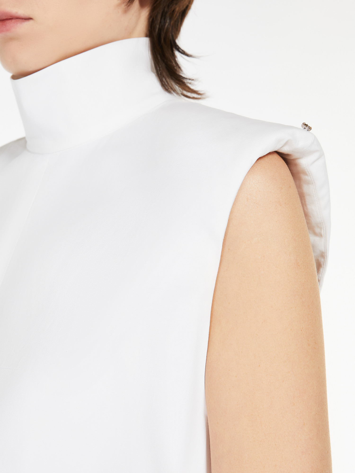 Sportmax High-necked Sleeveless Top In Cann In White
