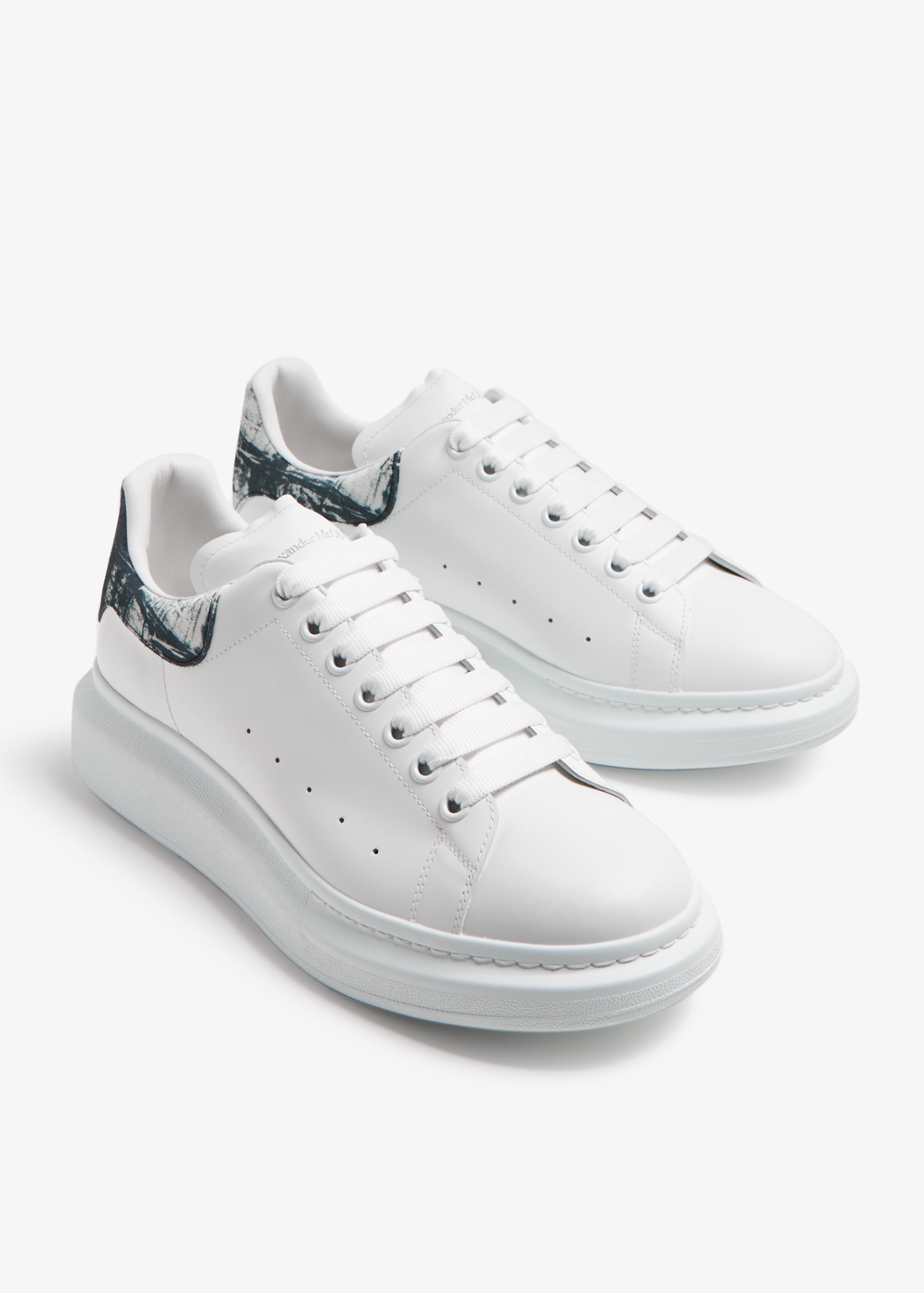 Alexander Mcqueen Alexander Mc Queen Black And White Oversized Trainer In White