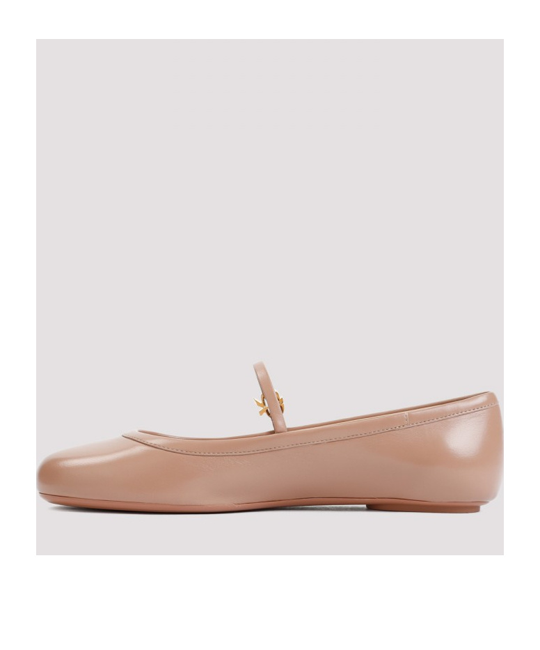 Shop Gianvito Rossi Carla Leather Ballerina Shoes In Nude