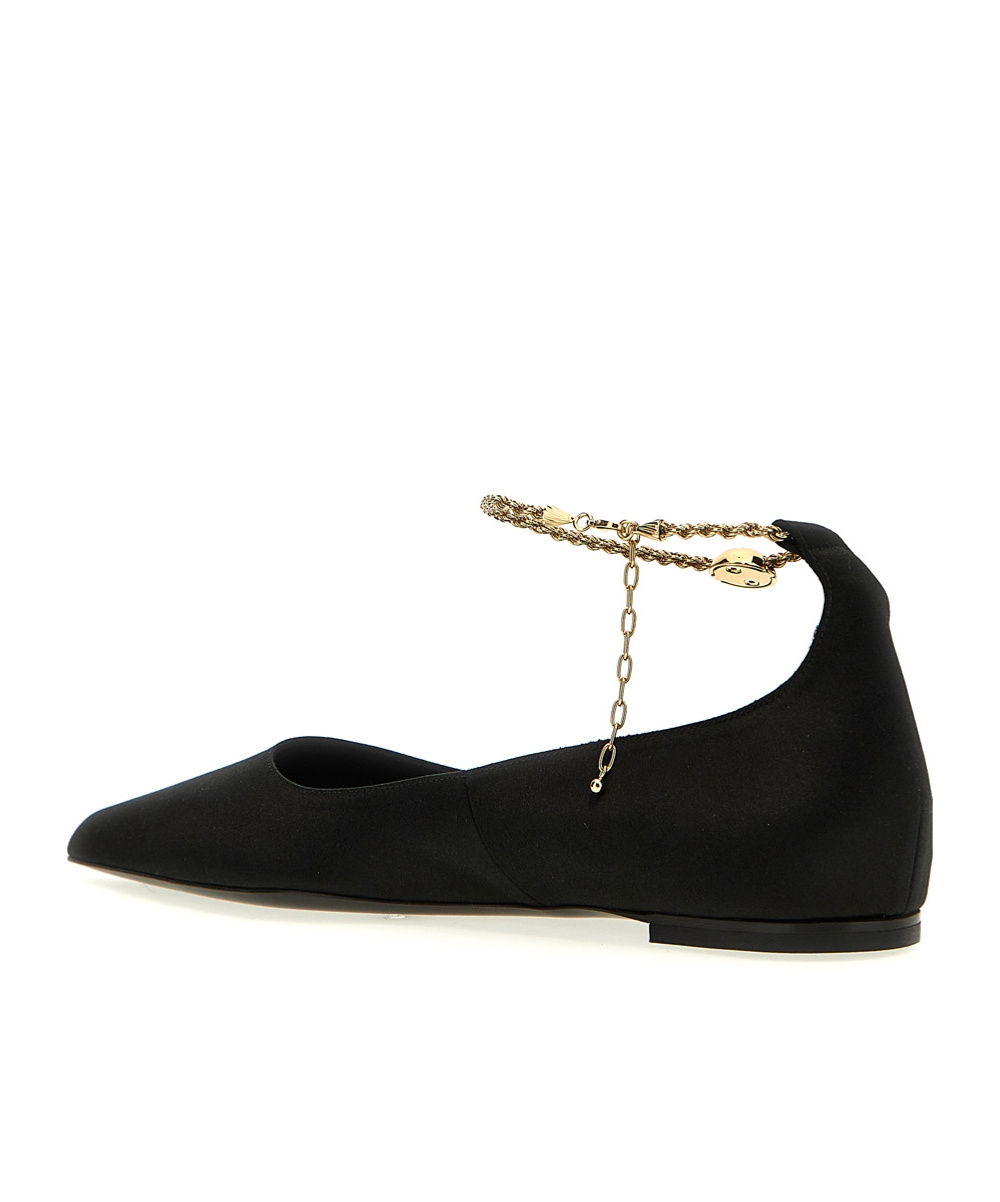 Ferragamo Dada Flache Schuhe Mit Spitzer Kappe Aus Satin In Black